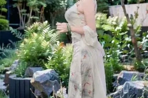“霸凌老人、媚男厌女”!白鹿黑料越扒越有赵露思被无辜牵连