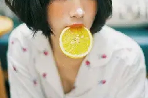 被李荣浩公开质问仅一天单依纯被曝“黑料”吃相难看越扒越有