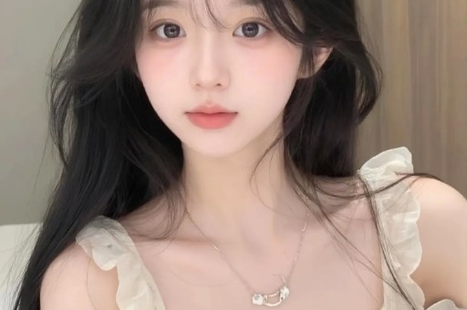 网红“迅猛龙特蕾莎”开会员专属直播引争议本人回应